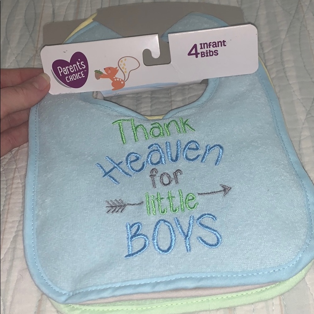 Four Pack Infant Bibs (NEW)
